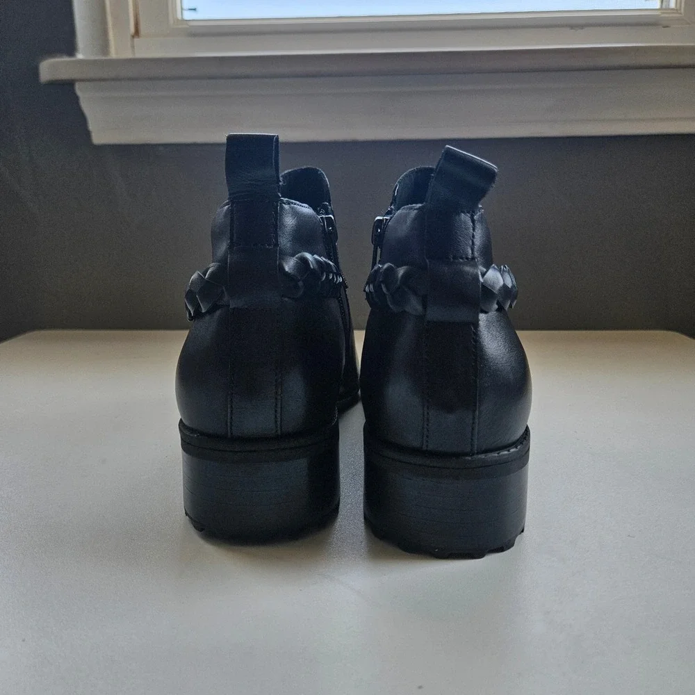 Easy Spirit Ankle Boots Womens 10M Black Leather Zip Up Office Heel Minimalist